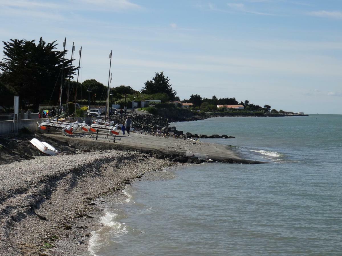 Une Pause A La Flotte En Re Bagian luar foto